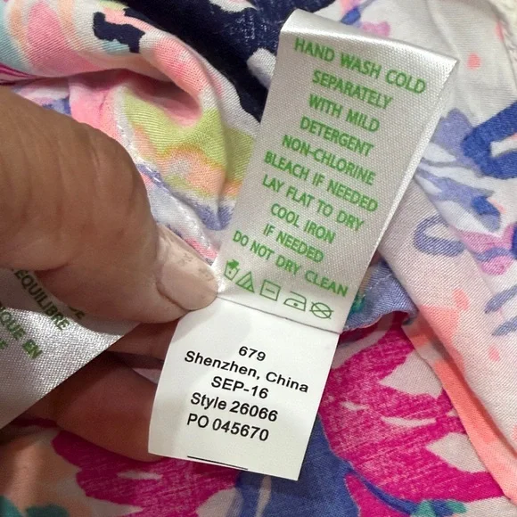 Lilly Pulitzer Alanna “Tipping Point” Pink and Blue Floral Blouse/Tunic/Top Med - Picture 13 of 15